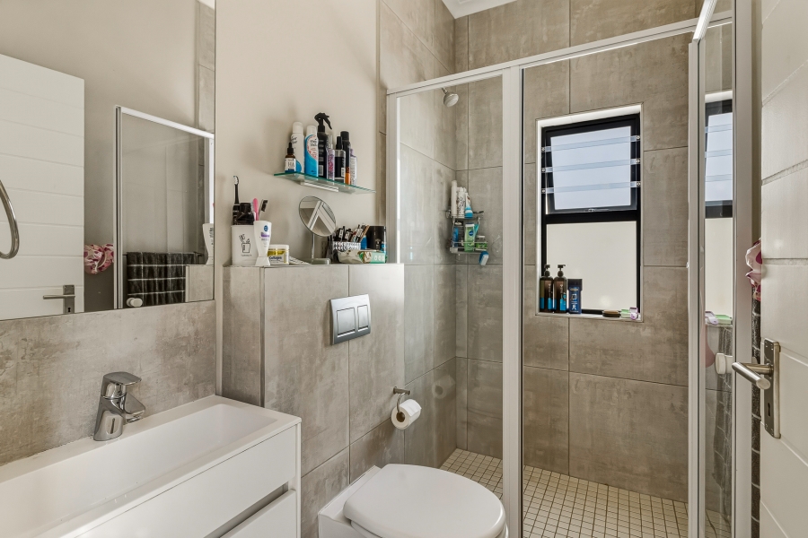 3 Bedroom Property for Sale in Aan de Wijnlanden Western Cape